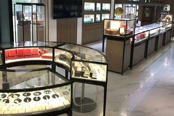 伊犁沙湾县奢侈品回收